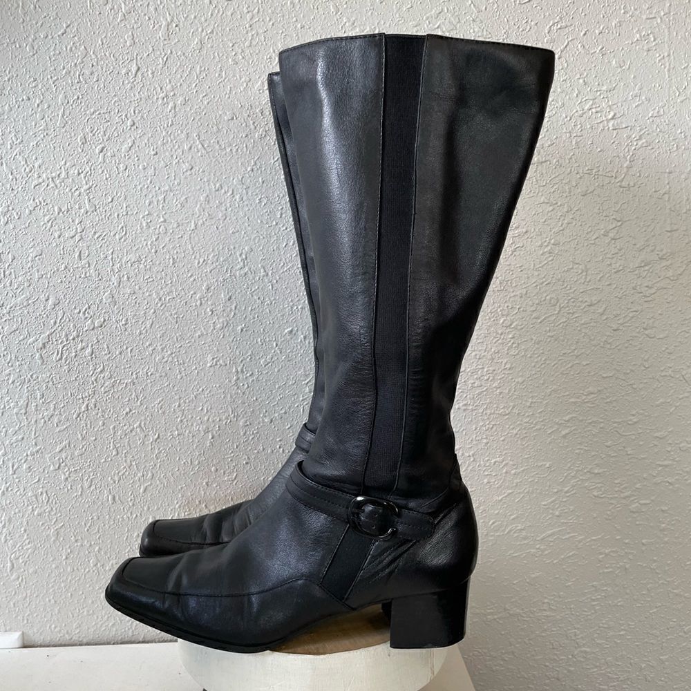 St. John’s Bay Black Leather Boots Size 8.5 EUC